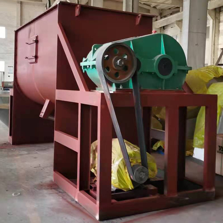 臥式螺（luó）帶（dài）混合機